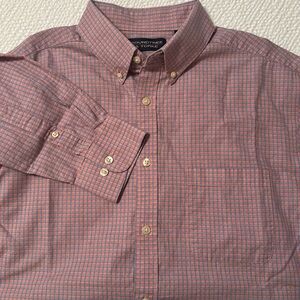 BRAND NEW  Roundtree & Yorke Long Sleeve Button Down